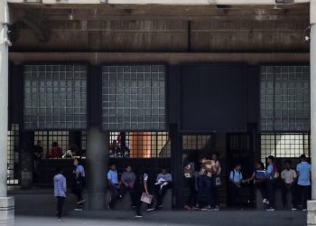 Más de un millón de venezolanos dejaron de estudiar desde 2018, según informe de la UCAB