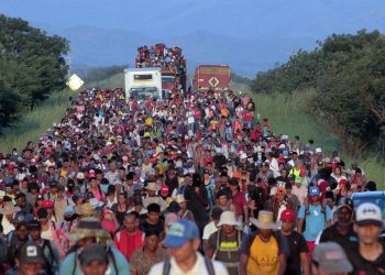 La caravana migrante de México vuelve a cambiar de rumbo y va hacia Oaxaca