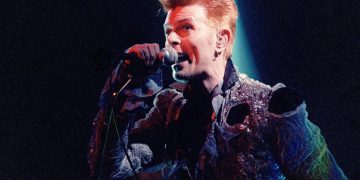 Warner Music negocia por los derechos del cancionero de David Bowie