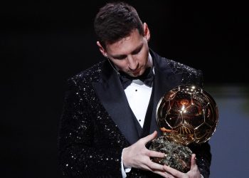 Messi, cubierto de oro