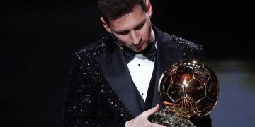 Messi, cubierto de oro