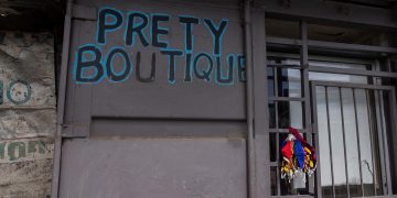 Sudáfrica ve «apresurado» vetar los viajes por la nueva variante del coronavirus