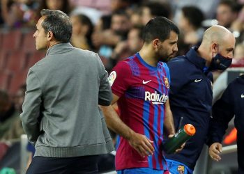 Sergio Agüero podría tener que dejar el fútbol