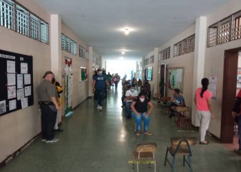 Elecciones tranquilas y muy rápidas en Trujillo capital