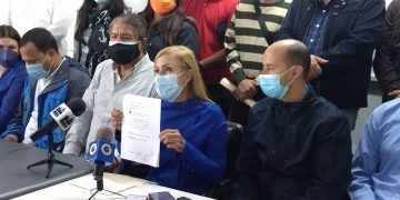 Sonia Castro consignó pruebas ante el CNE y reclama su triunfo como alcaldesa en Tovar