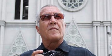 Crónicas e imágenes de Carvajal, de Luis Huz | Por: Pedro Frailán