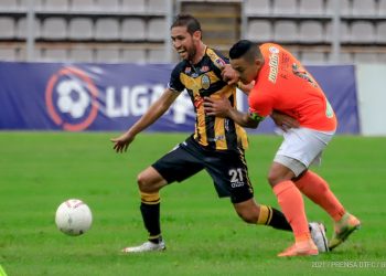 Aurinegros siguen en la pelea