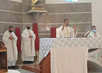 Iglesia católica y Comisión Zonal Boconesa Dr. JGH homenajeó a los guerreros de la salud 