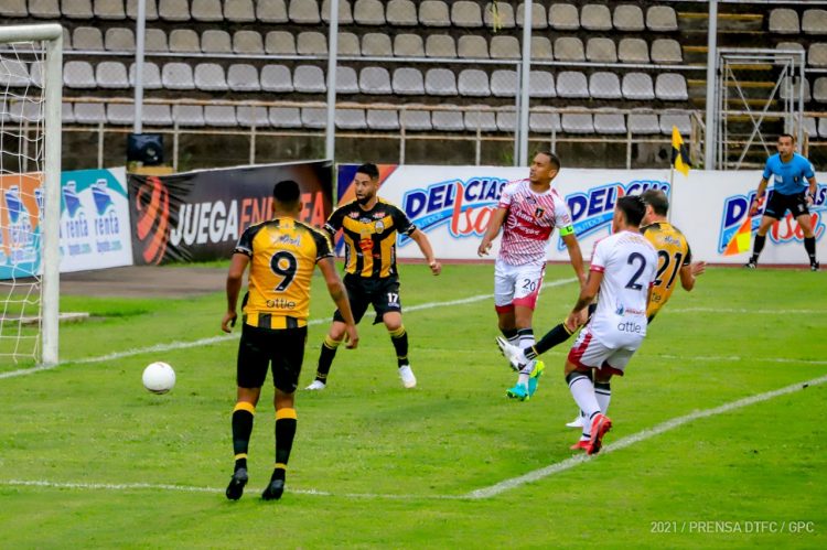 Deportivo Táchira busca los puntos ante La Guaira