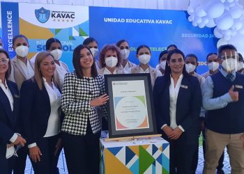 Kavac de Valencia, el  primer colegio del interior del país en recibir certificación Cambridge