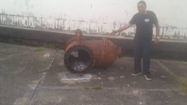 José Luis Nieto en las instalaciones del tanque de agua en el sector 7 Colinas.