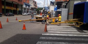 Alcaldía de San Cristóbal recupera intersecciones semaforizadas con recursos propios municipales