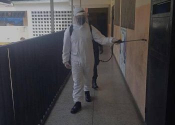 Liceo en Carvajal suspende clases por brote de Covid 19