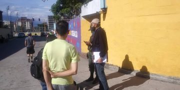 Puntos de control oficialistas se ubicaron cercanos a las puertas de los Centros de Votación