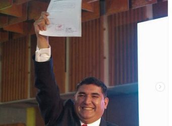 Ganadores de las elecciones regionales recibieron sus acreditaciones
