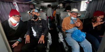 Casi 100 venezolanos regresan a su país desde Ecuador en el plan «Vuelta a la Patria»