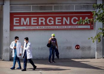 Monitor Salud registra este mes 442 casos de covid en trabajadores de salud