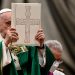 El papa anima a «abrir» el Humanismo cristiano al mundo y culturas modernas