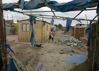 Suben a cuatro los heridos y a 867 los damnificados por terremoto en Perú