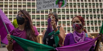 Mujeres protestan para rechazar la violencia machista en Venezuela