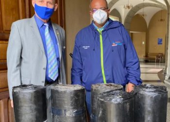 Alcaldía de Mérida dona manto asfáltico para reparar techo de la sede del Orfeón de la ULA