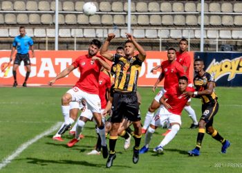Aurinegro pierde terreno en el Hexagonal “A”