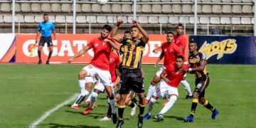 Aurinegro pierde terreno en el Hexagonal “A”