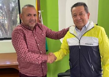 De manos de Gustavo Delgado recibe Silfredo Zambrano alcaldía de San Cristóbal