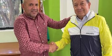 De manos de Gustavo Delgado recibe Silfredo Zambrano alcaldía de San Cristóbal