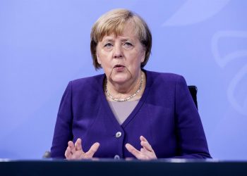 Merkel dirige un último mensaje a los alemanes y los llama a vacunarse