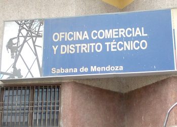 Corpoelec atosiga a comerciantes y  vecinos del municipio Sucre con sus nuevas políticas tarifarias