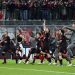El Milan, líder; Cuadrado y Dybala lanzan al Juventus y Simeone, de récord