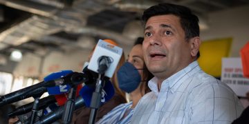 La oposición lanza otro candidato para las elecciones en Barinas