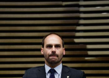 Hijo de Bolsonaro sugiere que Boric hará de Chile una Venezuela a lo Maduro