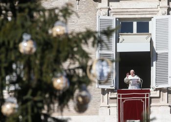 El papa en Navidad: «Pienso en los niños ingresados en los hospitales»