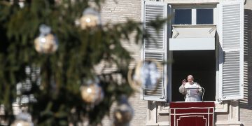 El papa en Navidad: «Pienso en los niños ingresados en los hospitales»