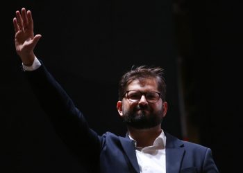 El izquierdista Boric arrasa en las urnas y lidera un cambio de era en Chile