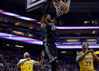 Los Suns siguen imparables, los Nets se mantienen firmes y los Lakers pierden a LeBron