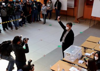 El izquierdista Boric gana la Presidencia chilena con más del 55 % de los votos
