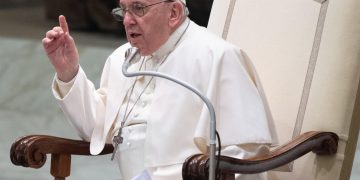 El papa denuncia a los «nuevos Herodes» que abusan de los niños