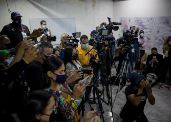 ONG Espacio Público denuncia la revisión de equipos y borrado de material a la prensa