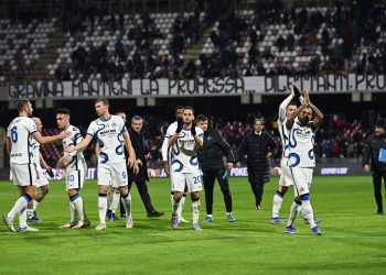 El Inter, campeón de invierno; el Nápoles conquista San Siro con polémica