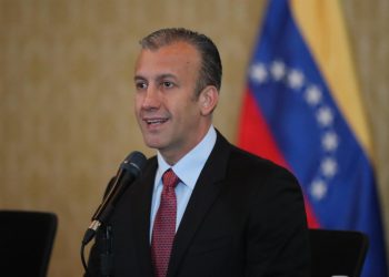 Venezuela suscribe un «convenio confidencial» petrolero con Guinea Ecuatorial