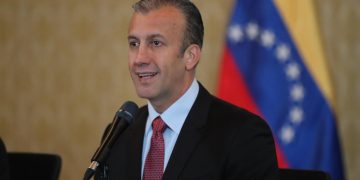 Venezuela suscribe un «convenio confidencial» petrolero con Guinea Ecuatorial
