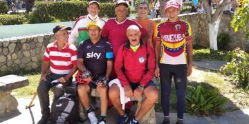 Productores y Comerciantes con histórico cierre ciclístico en Mesa de Esnujaque