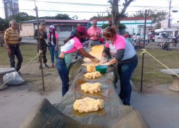 Bella Vista realizó su reencuentro y hallaca de 25 metros