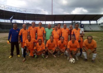 Cantv y Escuque van por el título del fútbol máster 