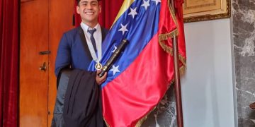 Erickvaldo Márquez se graduó en el Aula Magna de la ULA este #9Dic