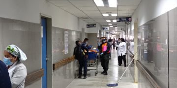 Retrasos en el área quirúrgica de traumatología del Hospital Central de San Cristóbal por falta de personal