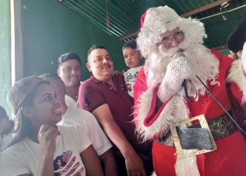 Más de 700 niños de El Paradero festejaron su Navidad 